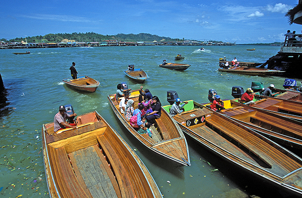 Water taxis in Bandar Seri Begawan, Brunei