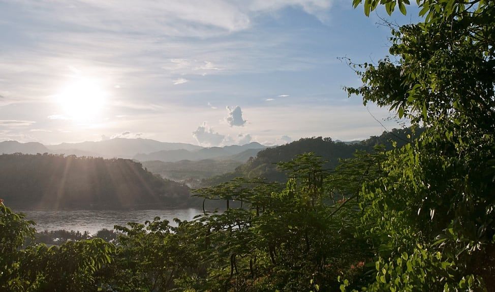 Sunset in Luang Prabang, Laos / Mills Baker / CC-BY-2.0 / Flickr