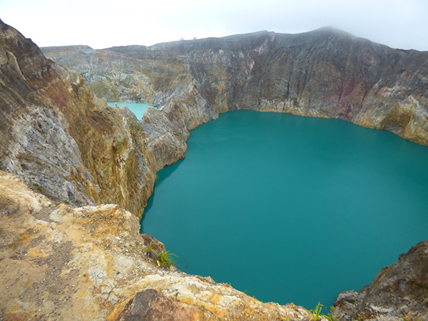 Kelimutu, Indonesia. Image courtesy of the Hot Flashpacker.